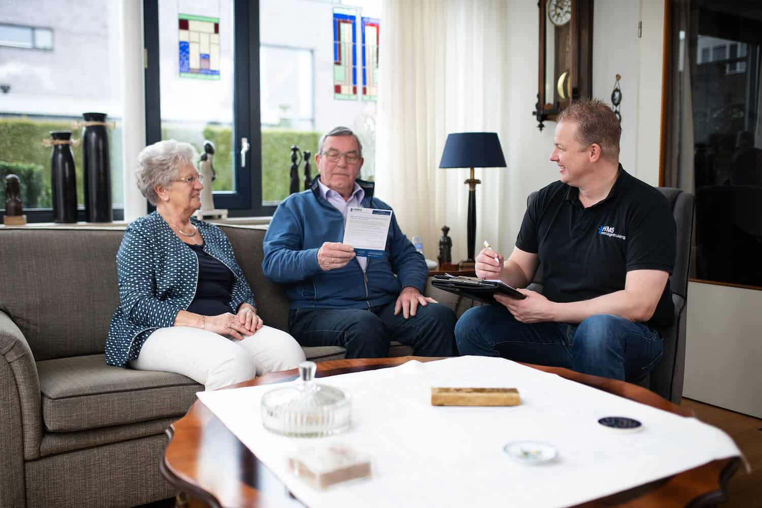 Home 1 HMS Woningontruiming uit Apeldoorn